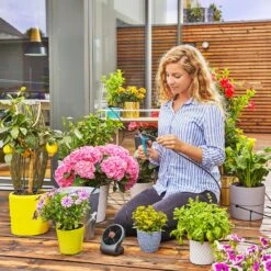 Gardena AquaBloom Solar Powered Watering System -The Garden Hub Sales GAASPWS4