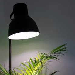 E27 LED Light Bulb -The Garden Hub Sales hgrilb6