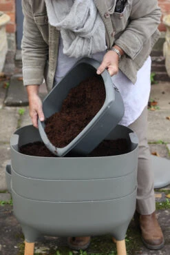 Urbalive Worm Composter -The Garden Hub Sales image 109014