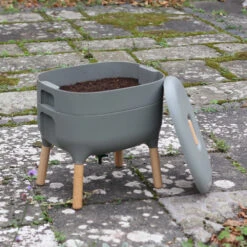 Urbalive Worm Composter -The Garden Hub Sales image 109017